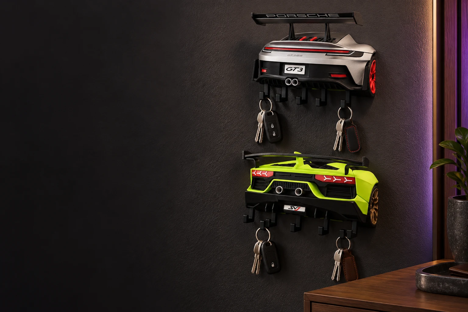 Porta-chaves Aventador e GT3 RS instalados na parede com chaves penduradas